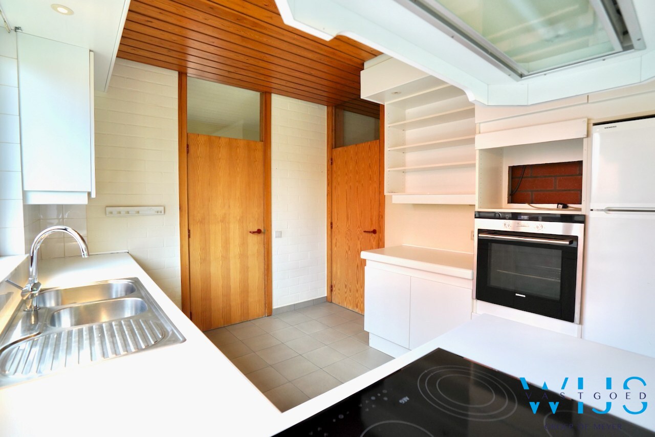 WIJS woonhuis op ideaal perceel van 738m² te Rieme ! 