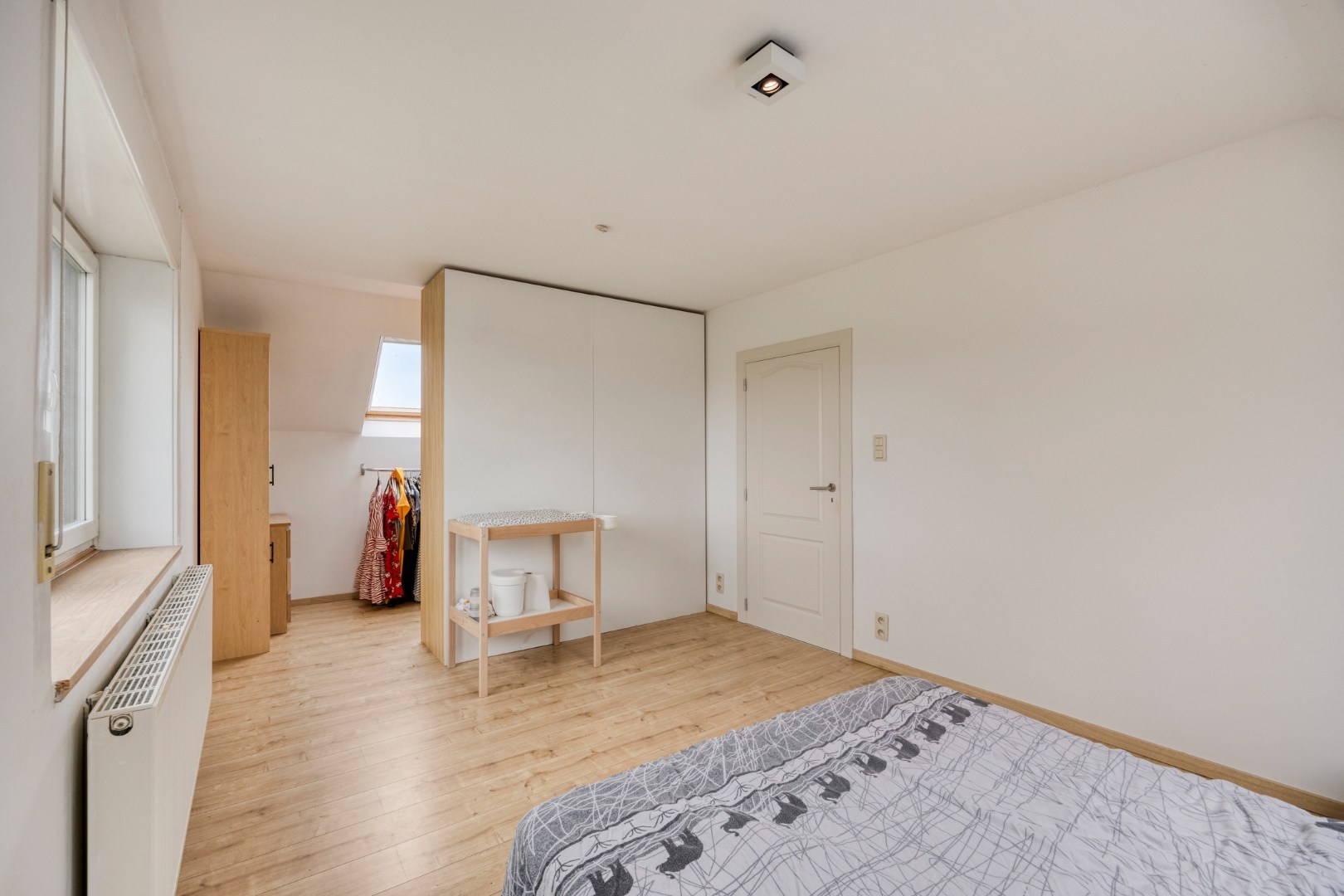 Open bebouwing met 4 slaapkamers, bureau, garage en prachtige tuin in Boutersem – EPC 158 kWh/m² - bewoonbare opp. 282 m² 