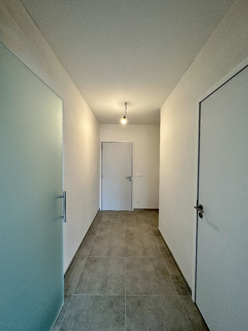 Prachtig lichtrijk en ruim (116 m²) nieuwbouw 2-slpk appartement met (zonne)terras(en), Kortemark 