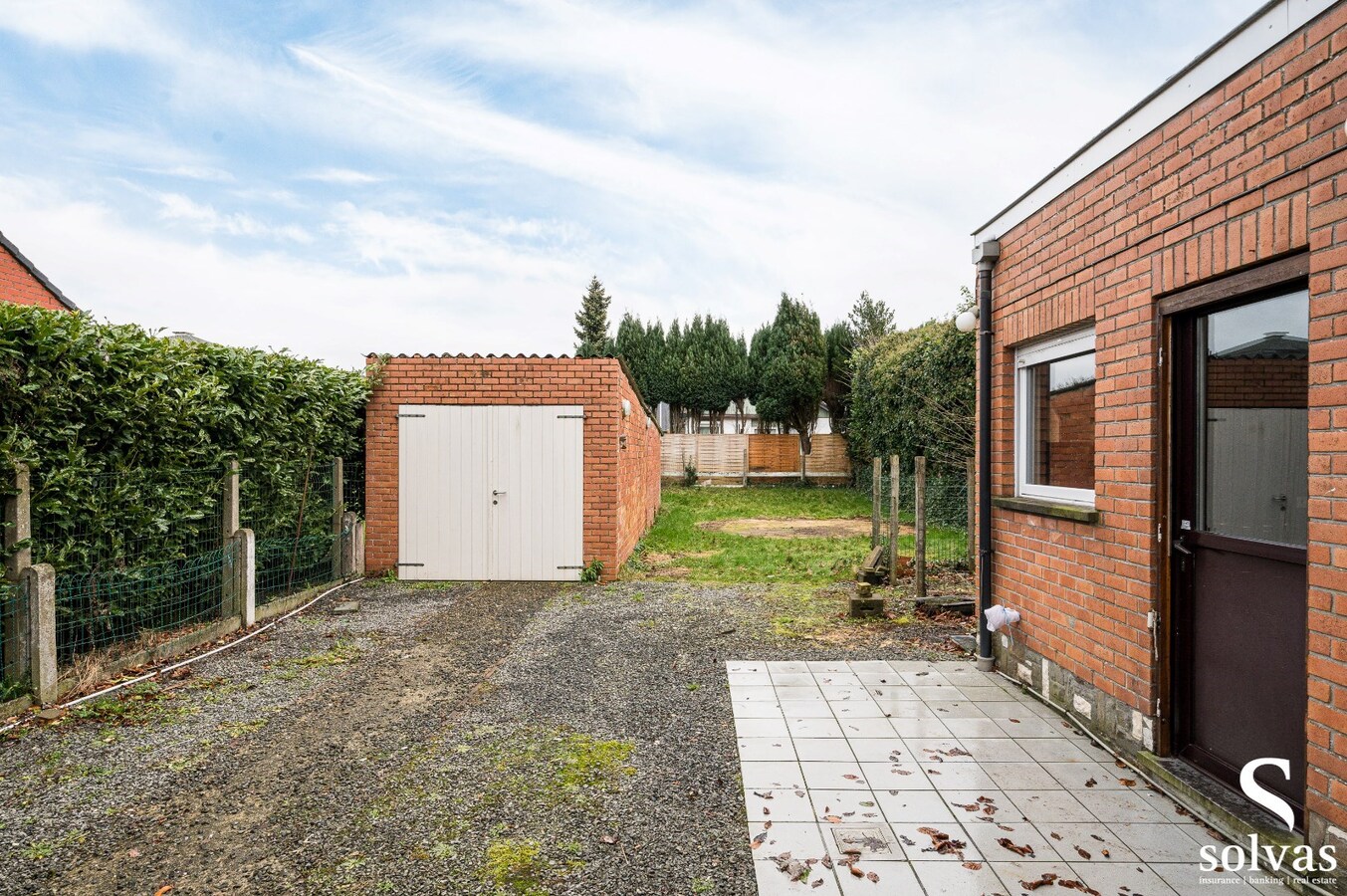 Handelswoning aan de N9 te Lovendegem! 