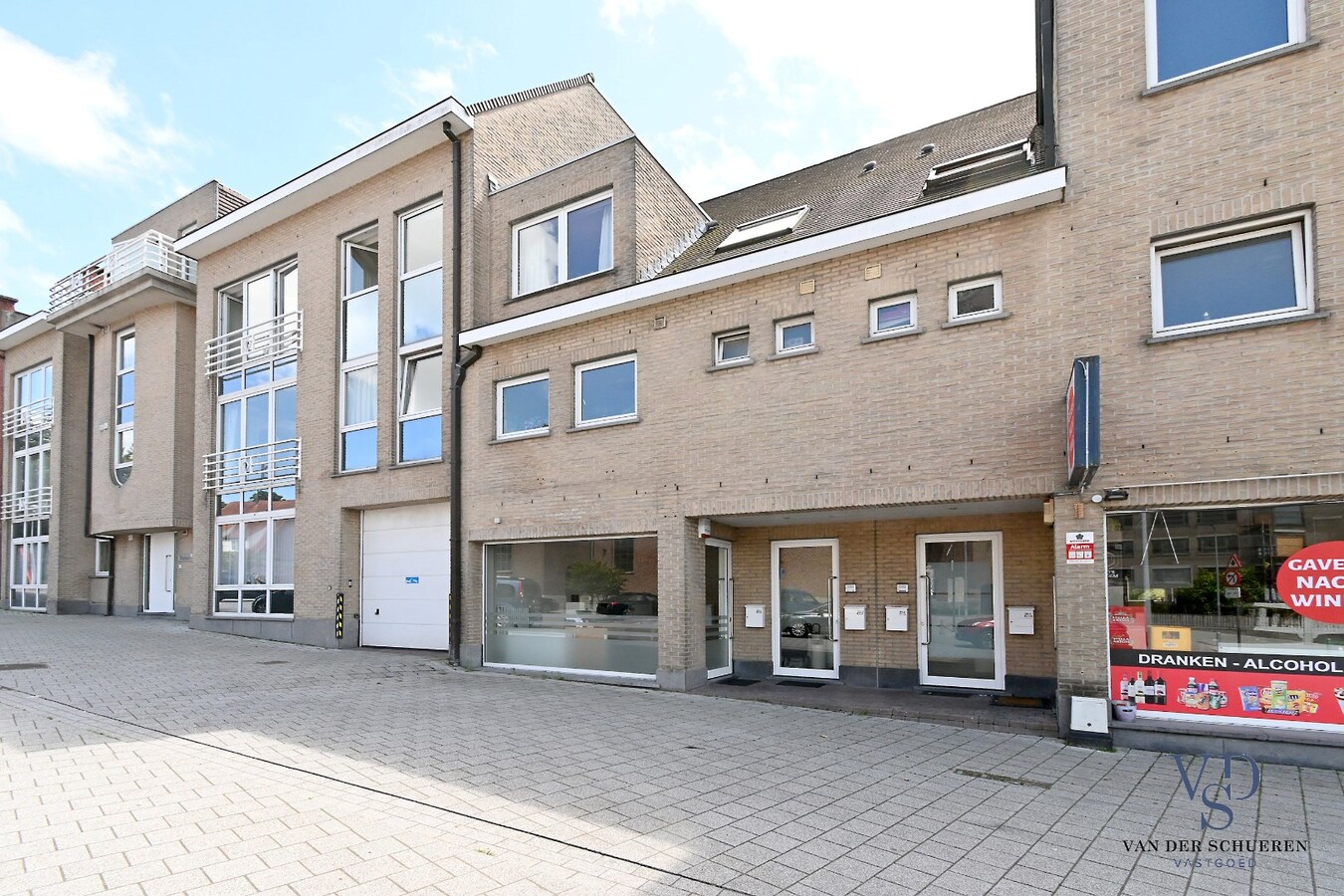 Uitstekend gelegen winkelruimte. 