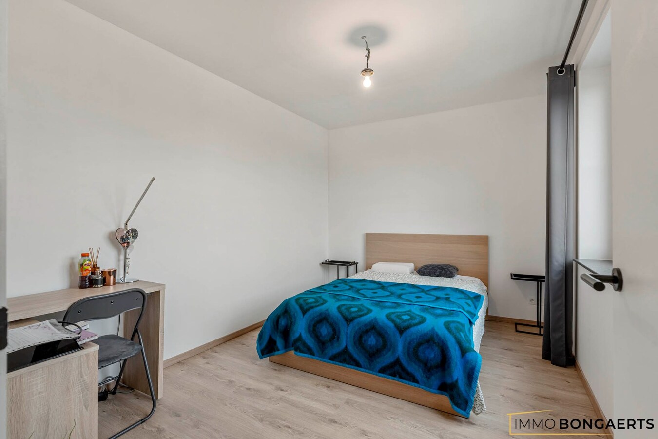 Recente gezinswoning met 3 slaapkamers 