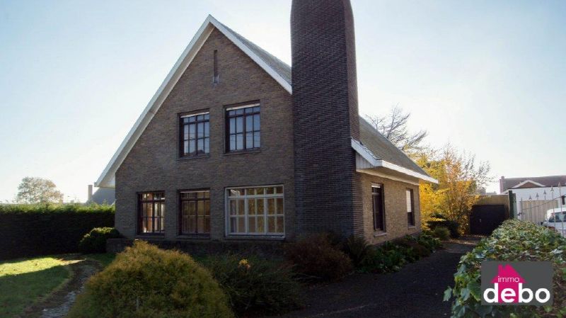 Villa verkocht in Oostrozebeke