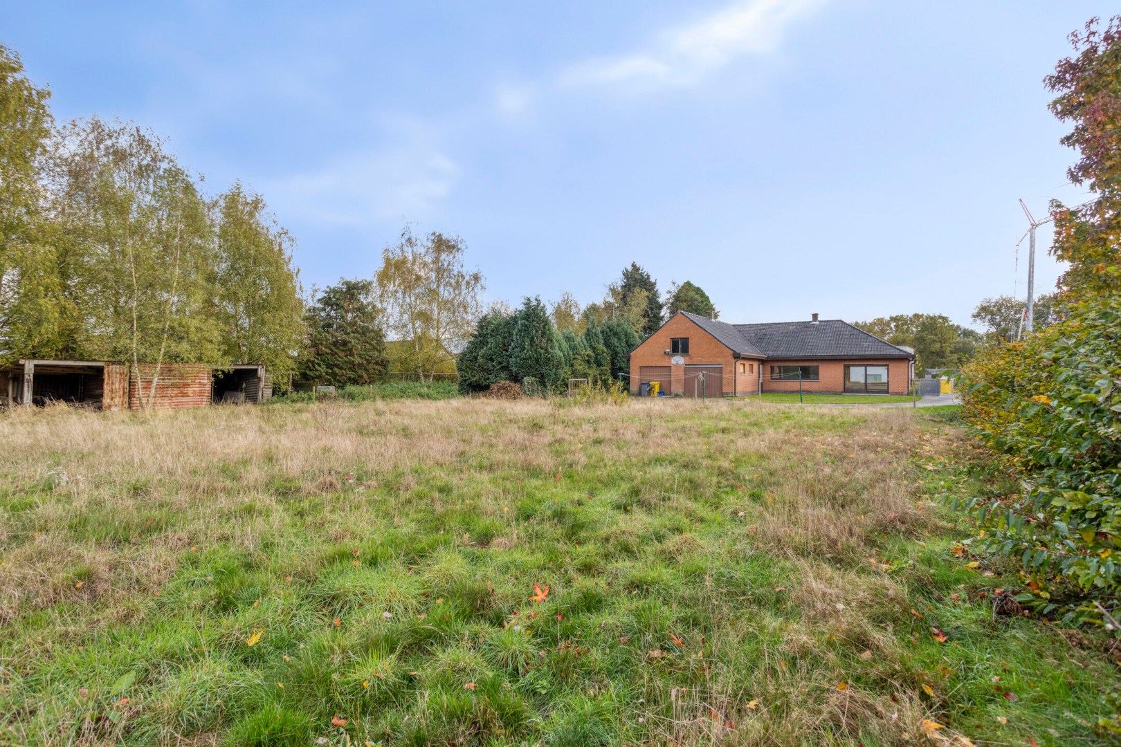 Te renoveren gezinswoning met 4 slpk. op een royaal perceel van 36a 75ca te Balen-Hulsen 