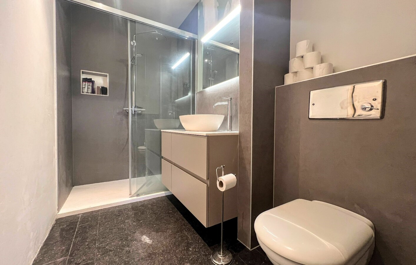 Betaalbaar dakappartement met panoramisch zicht 