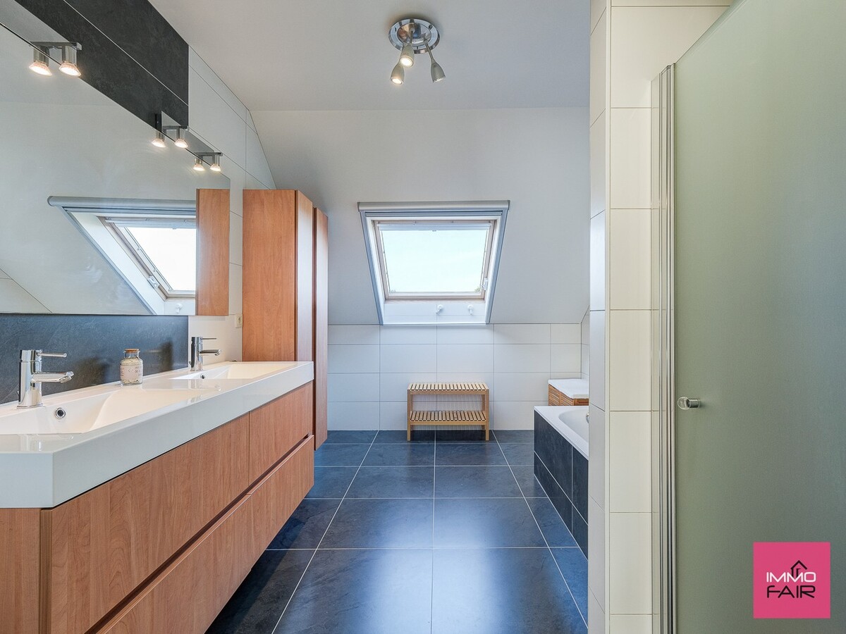 Luxueuze, energiezuinige woning in residentiële woonwijk 