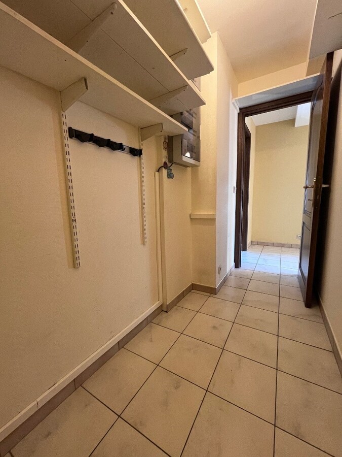 Bijzonder goedgelegen, ruim 3-slaapkamer-appartement met riant zonneterras 