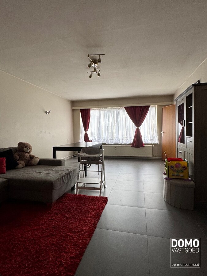 RUIM APPARTEMENT MET 2 SLAAPKAMERS IN HET CENTRUM VAN BERINGEN 