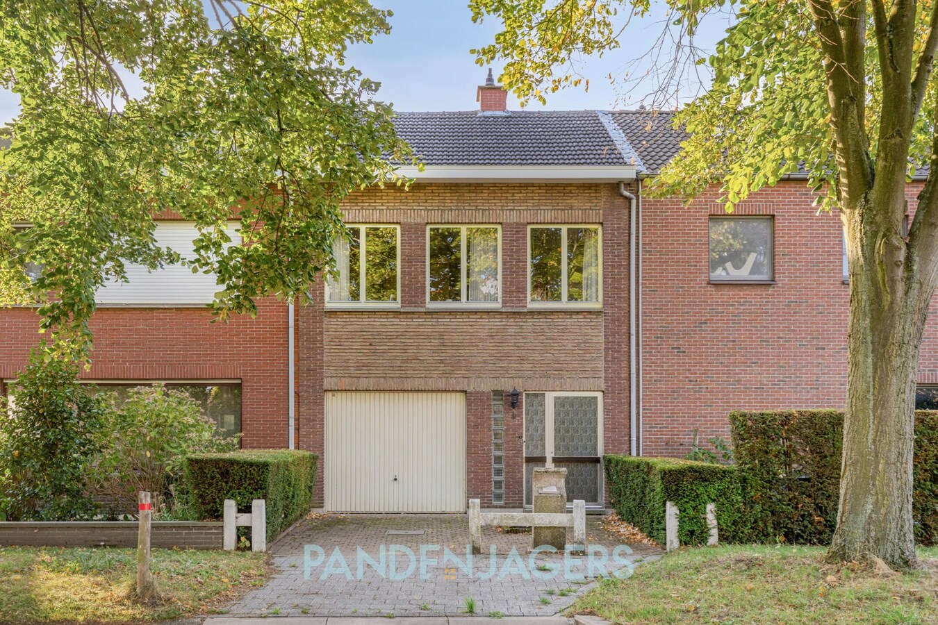 Rijwoning in rustige woonwijk te Kontich-Kazerne 