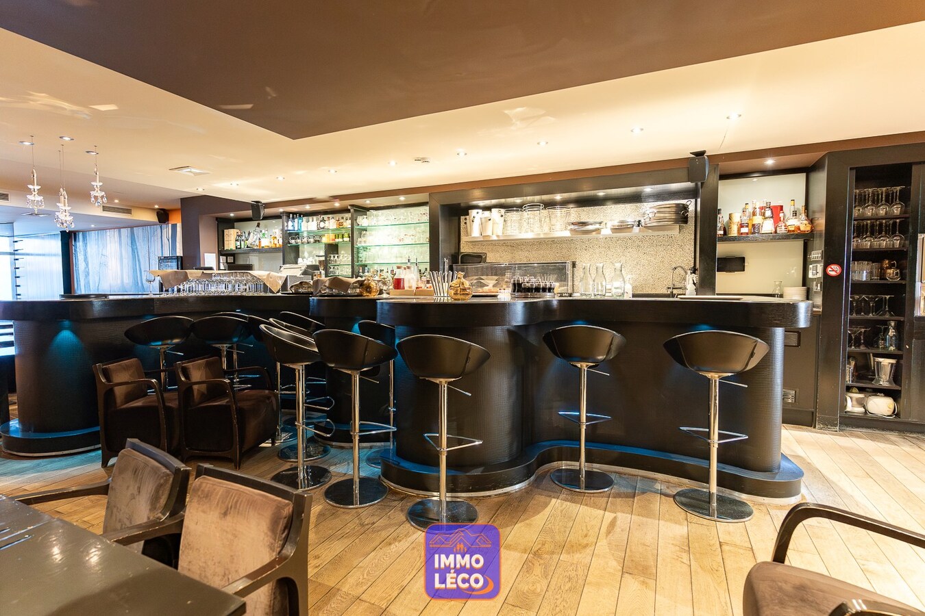 Immeuble de rapport avec commerce et habitation, à la Grand-Place ! 