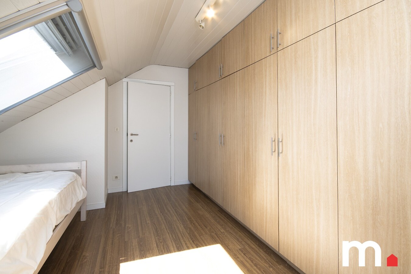 Unieke instapklare Villa te Emelgem op 621m² op TOPligging ! 