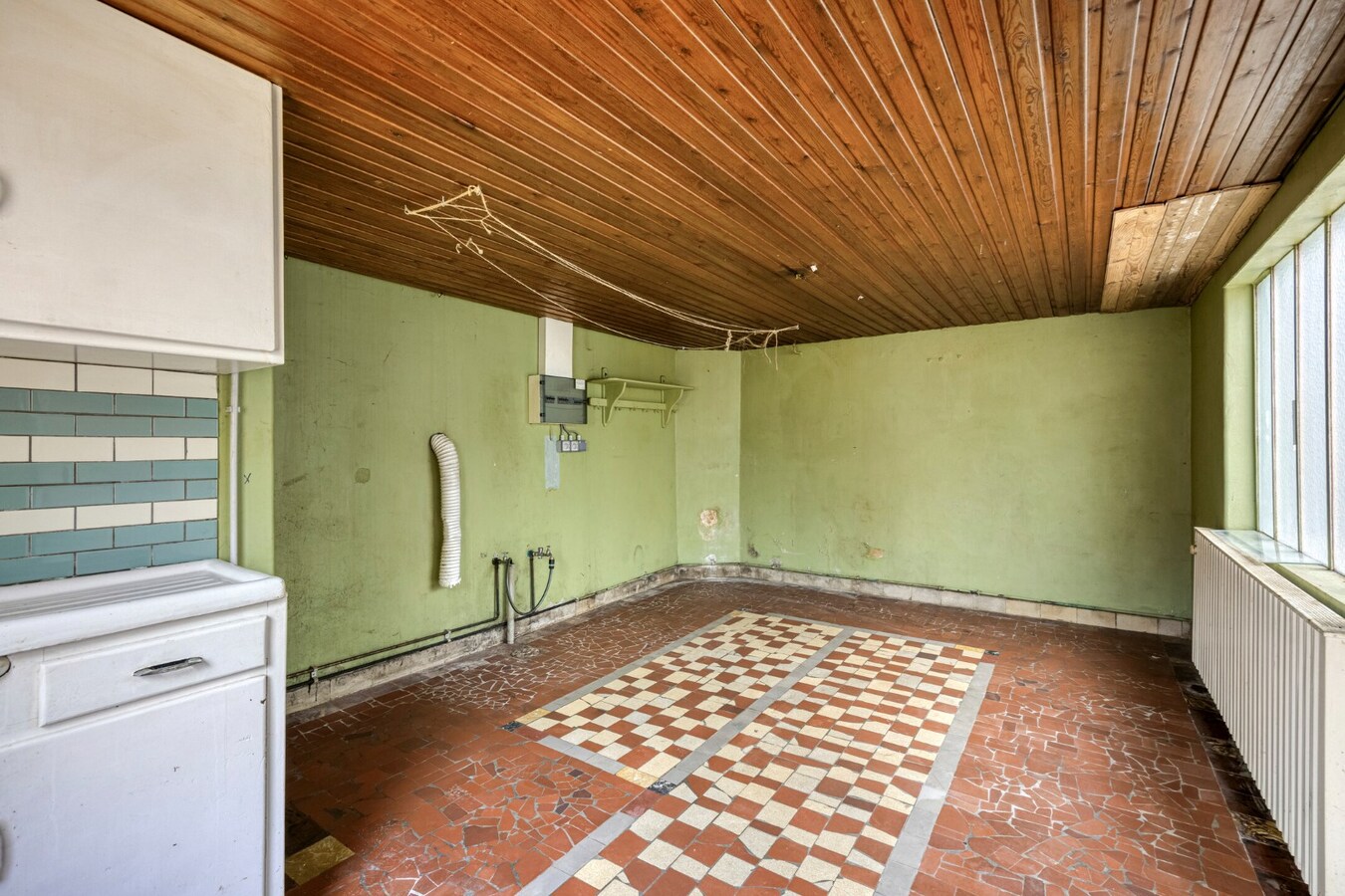 Te renoveren woning met tuin te Haasrode (Oud-Heverlee ) - 3 slaapkamers 