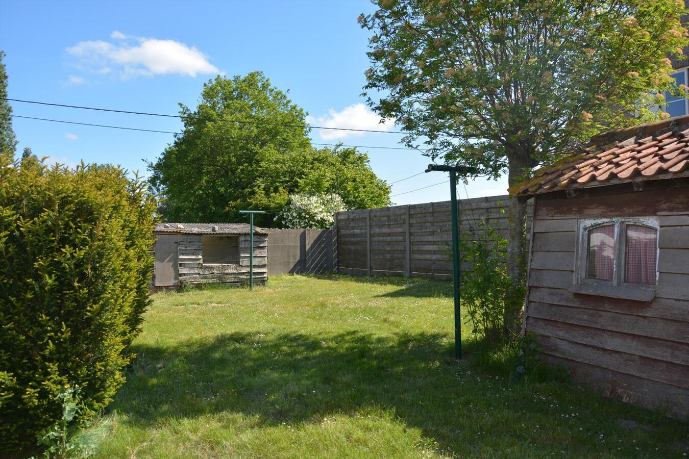 Te renoveren landelijke woning 