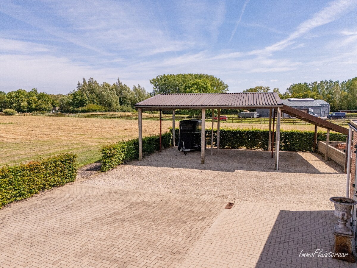 Uniek gelegen karaktervolle hoeve met twee stalgebouwen op ca. 2,4ha in Alken 