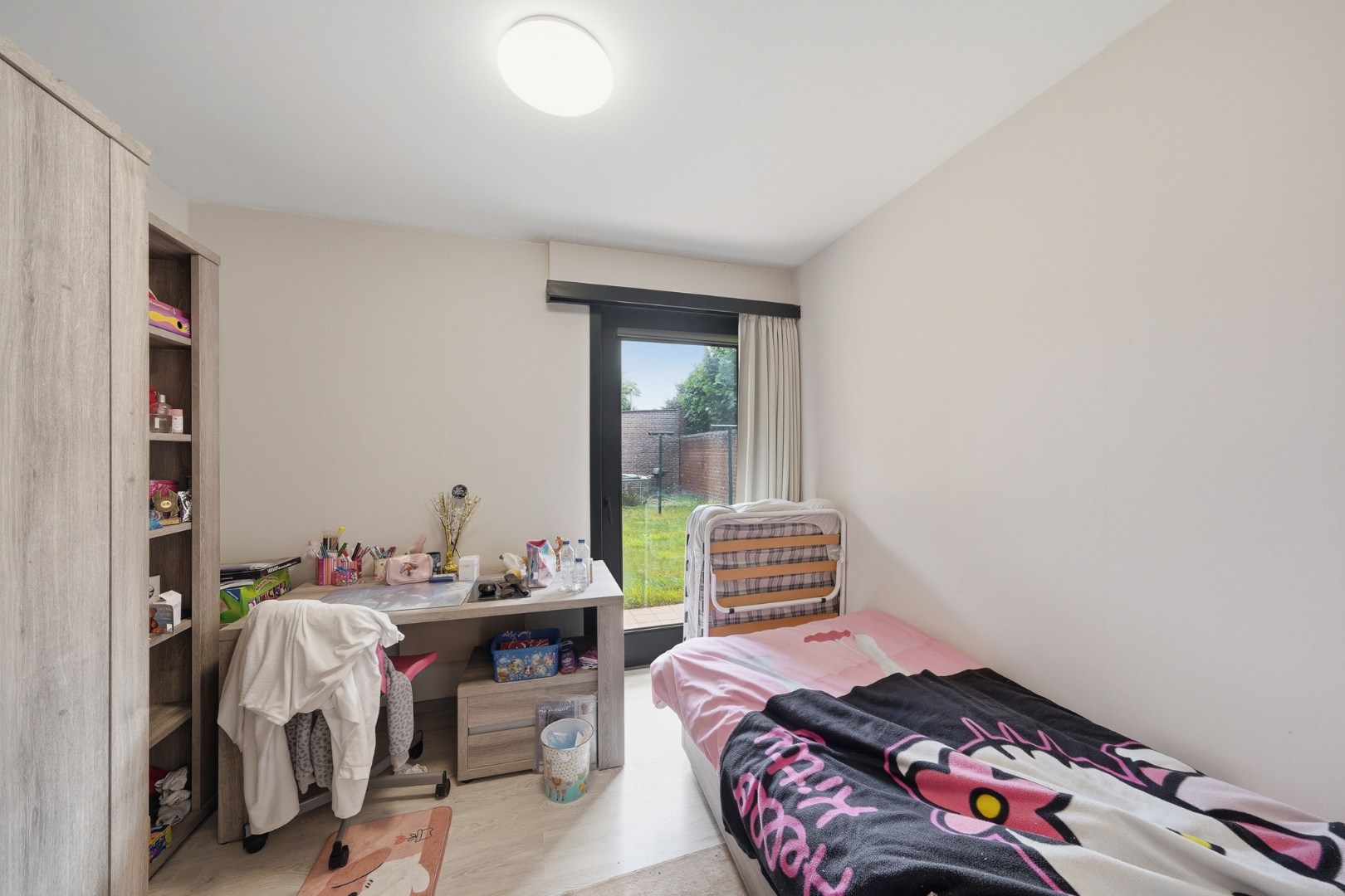 Gelijkvloers appartement met 3 slaapkamers en tuin te Oudenburg 