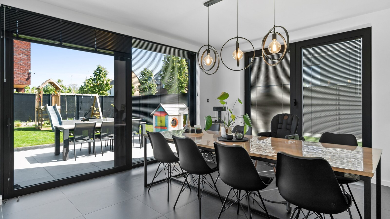 Ruime, energiezuinige gezinswoning in rustige woonwijk 