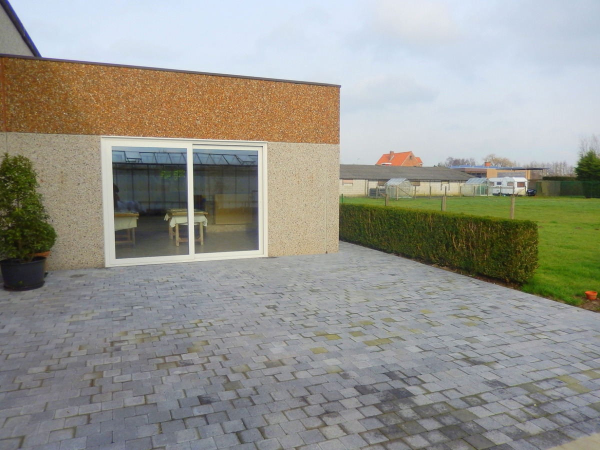 Vernieuwde en instapklare woning met 3 slaapkamers 