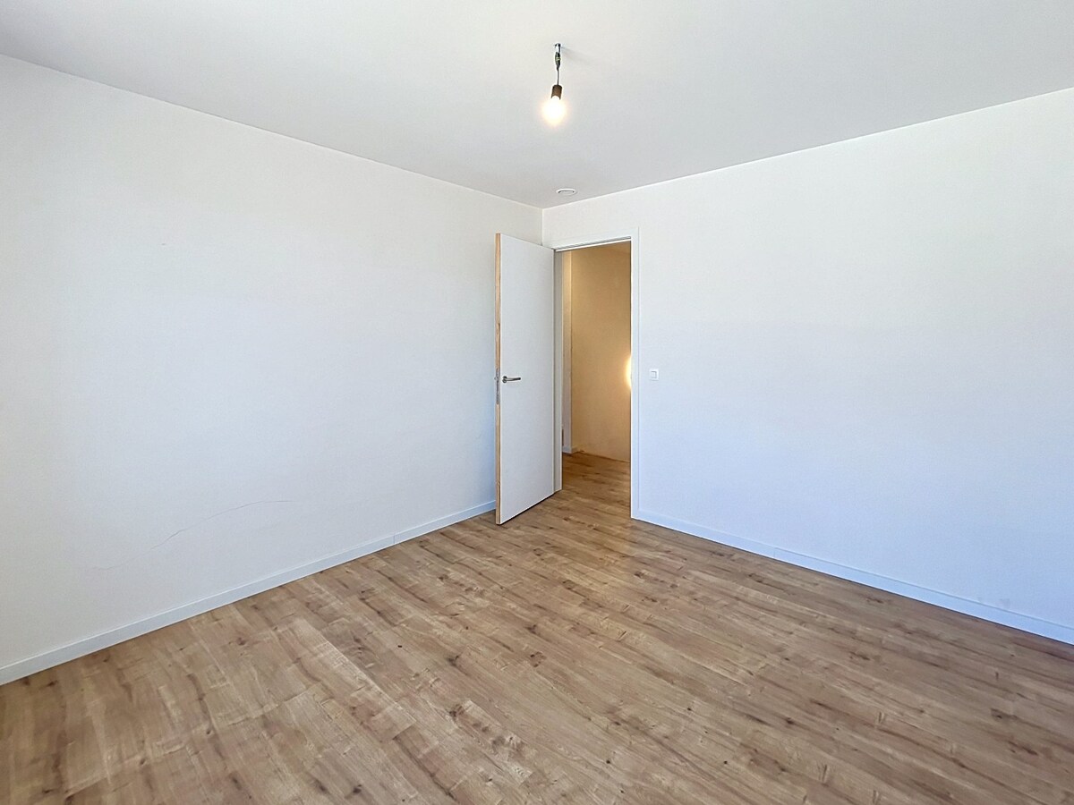 Nieuwbouwwonining met 4 slaapkamers in hartje Aalter op toplocatie. 