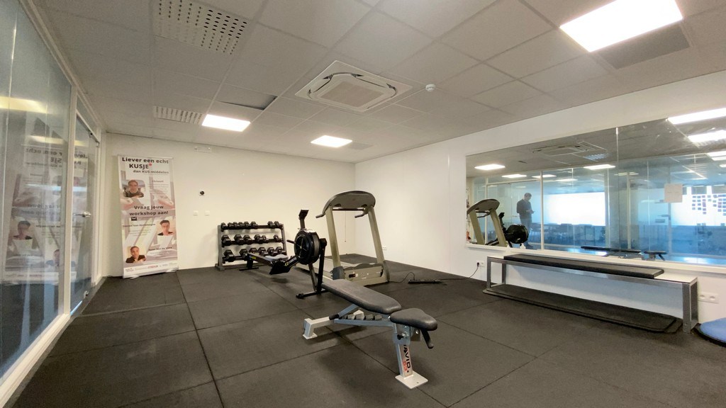 Gemeubelde kantoren in Idola Bedrijvencentrum in Lochristi