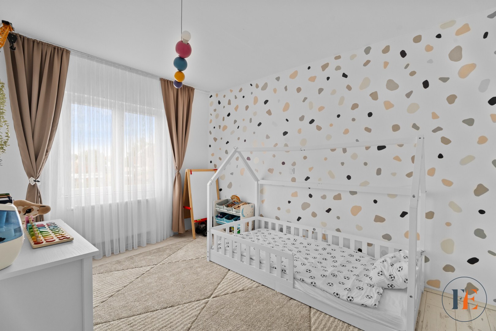 Eengezinswoning met grote tuin 