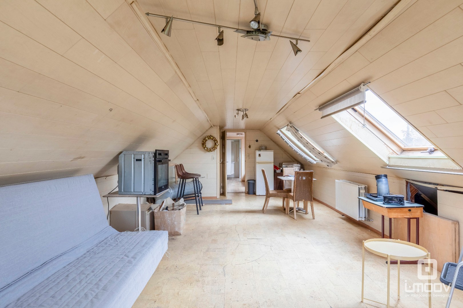 Te koop- Gebruiksklaar restaurant met terras en appartement in hartje Hijfte (Lochristi) 