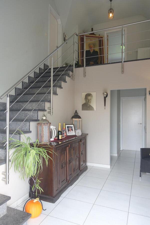 Instapklaar rustig gelegen landhuis met zicht op velden 