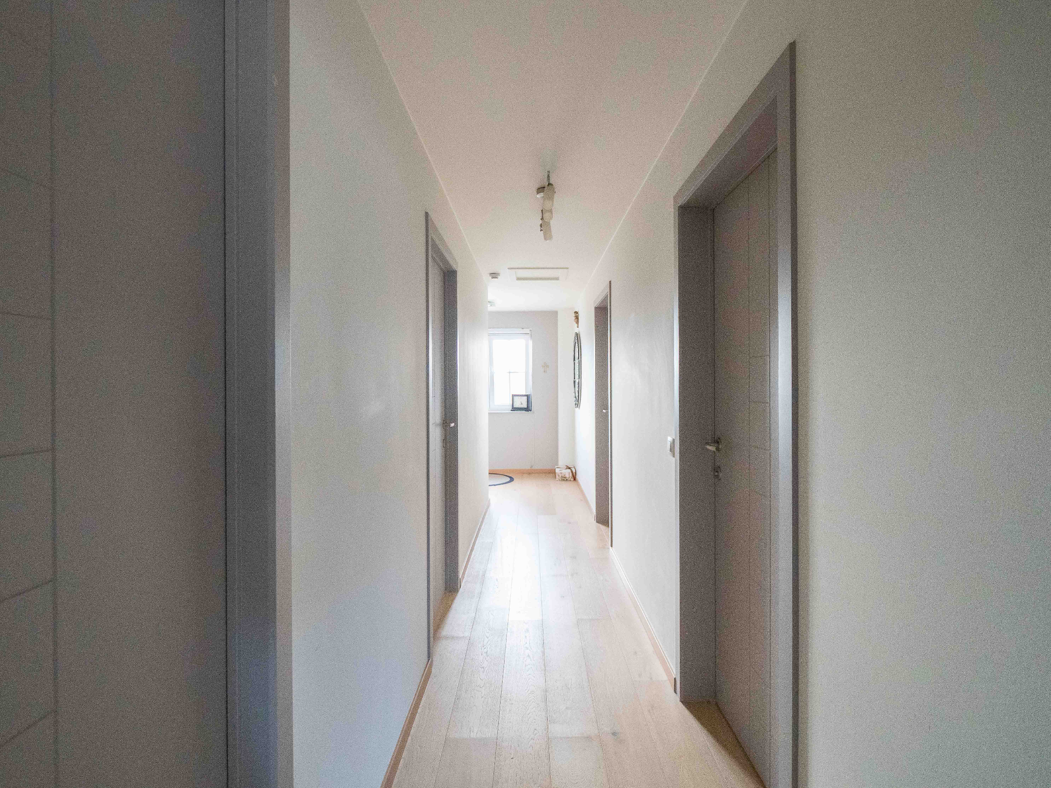 Recente villa (2013) met 4 kamers op een toplocatie! 