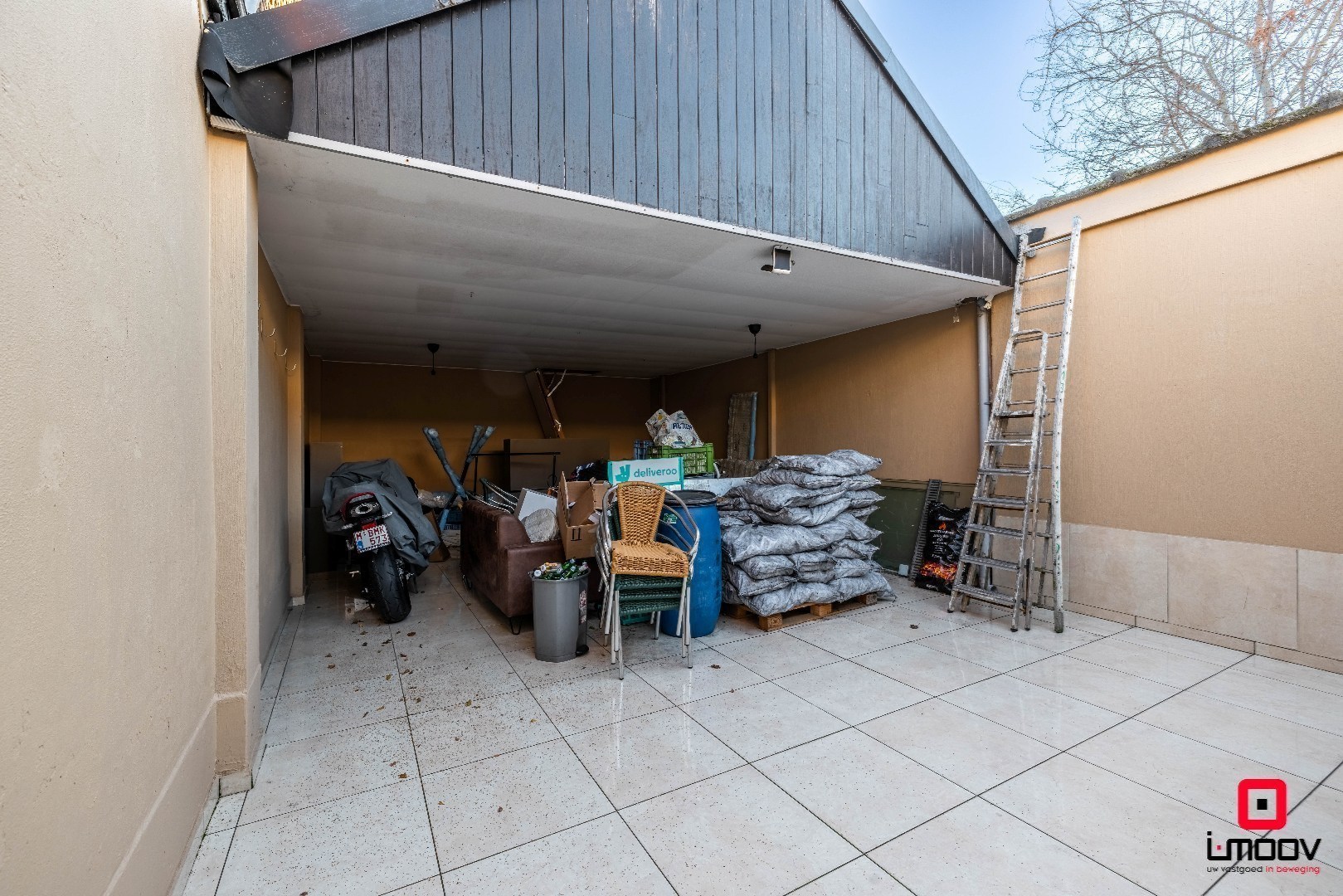 Uniek gemengd pand met commerciële invulling én ruime privéwoning in opkomende buurt van Gent 