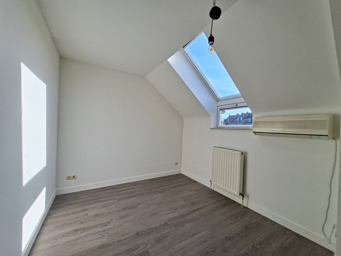 Knus dakappartement met twee slaapkamers 