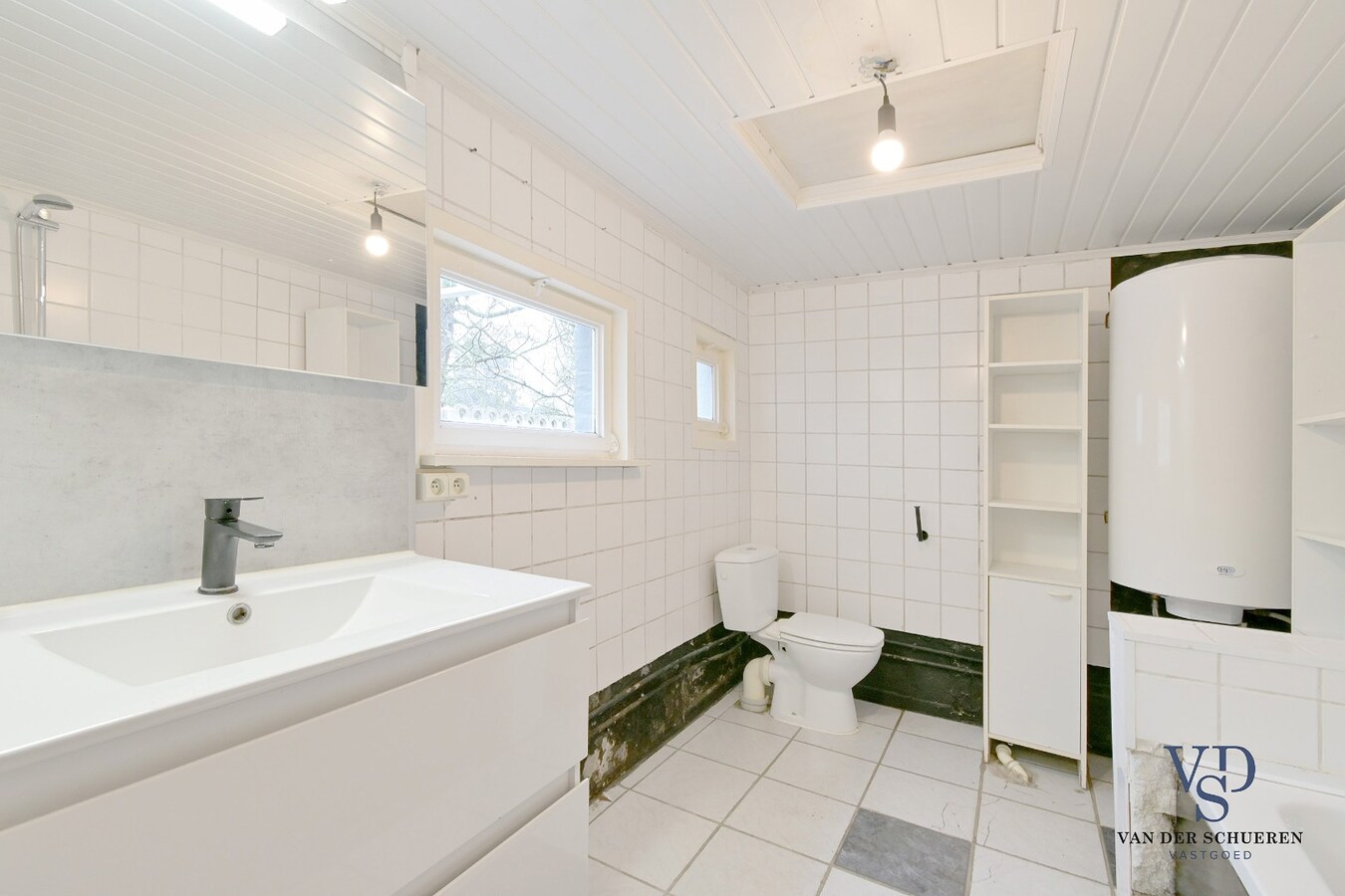 Te renoveren gezinswoning. 