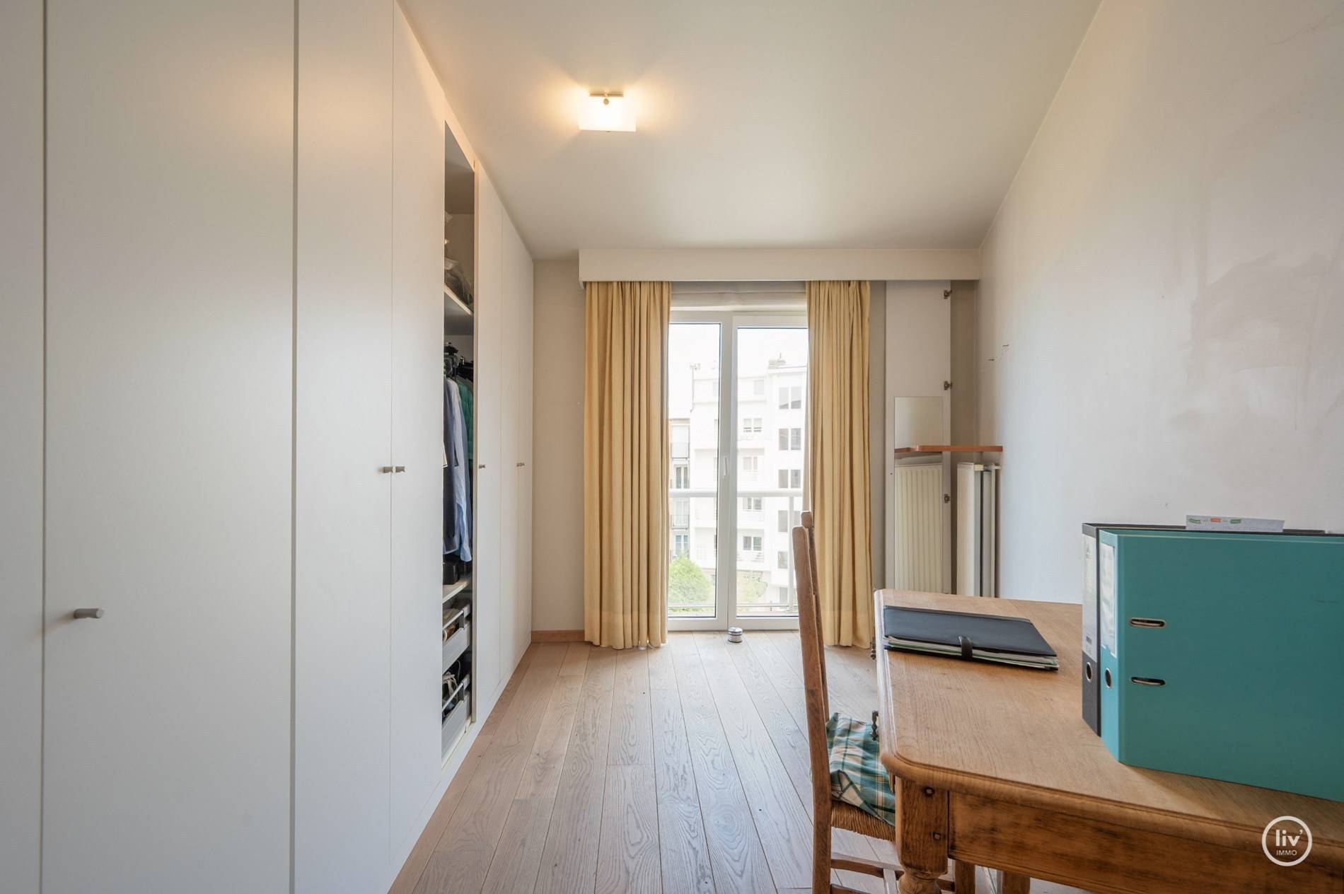 Aangenaam, ruim (101m2) appartement met 2 slaapkamers gelegen in het mussenpad te Knokke. 
