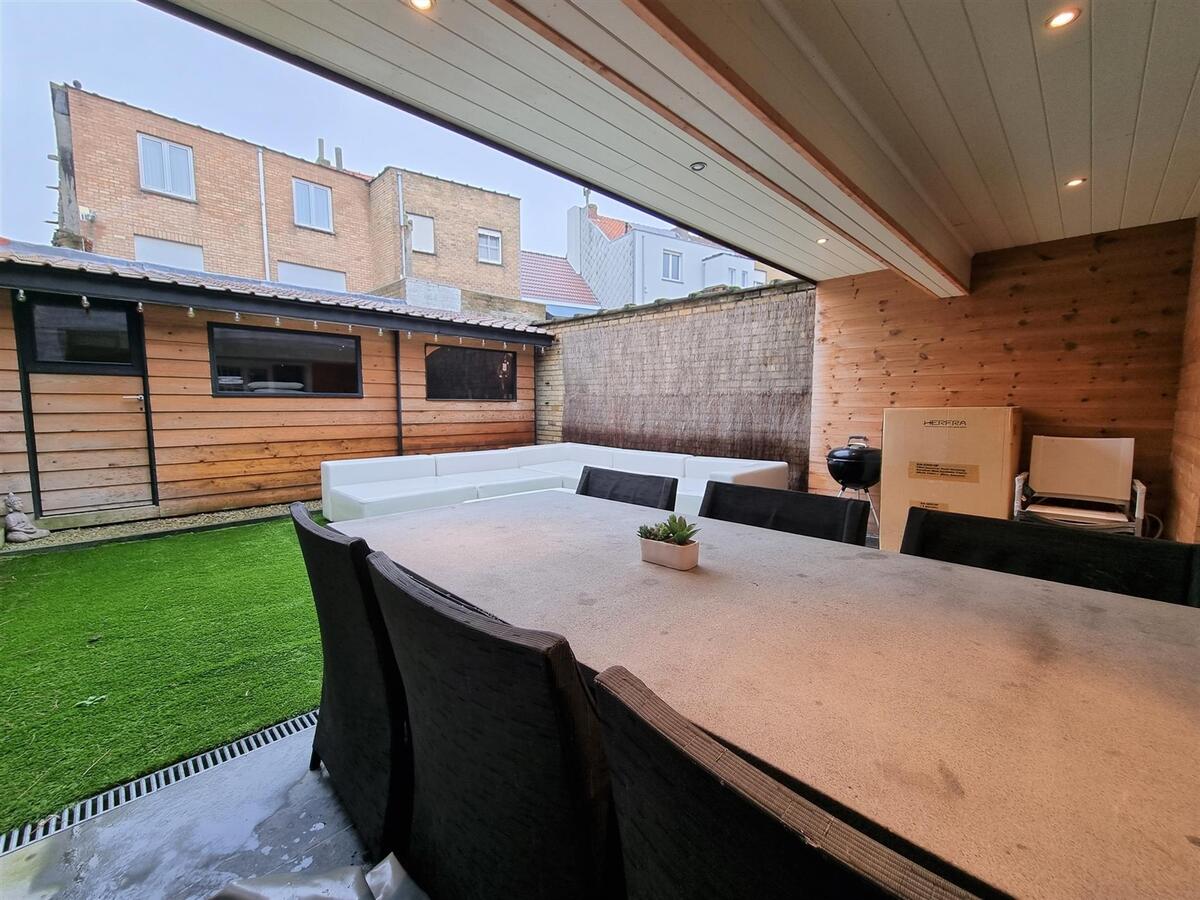 Centraal, doch rustig gelegen leuke bel-étagewoning - Heist 