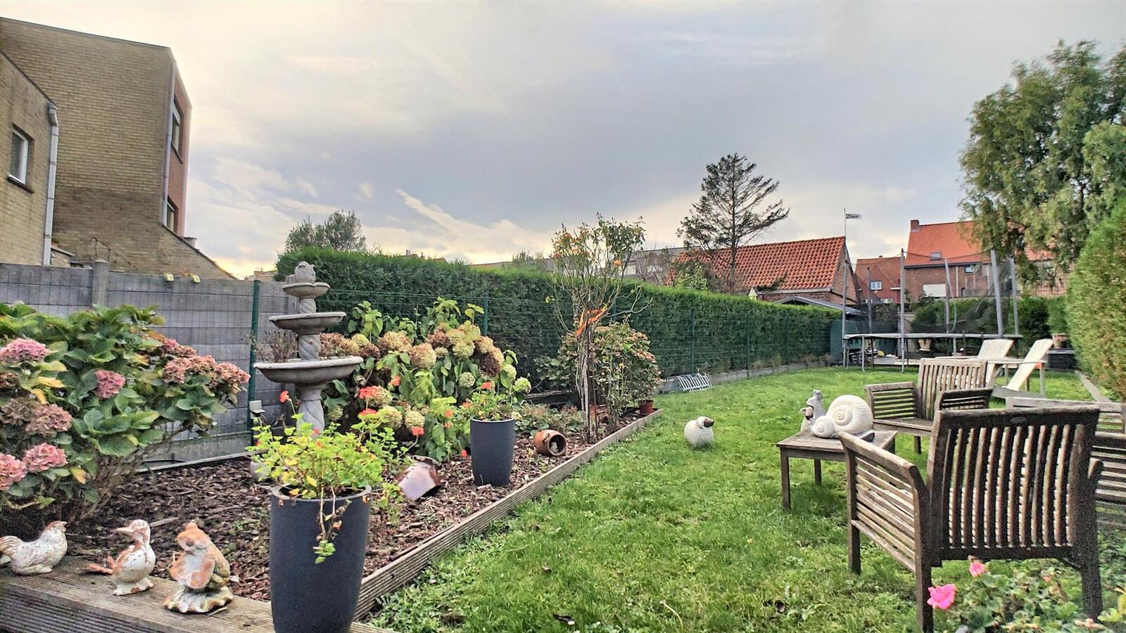 Knappe gezinswoning met vier slaapkamers en tuin - Zeebrugge 
