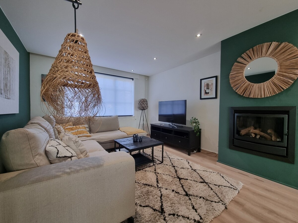 Verrassend mooie gezinswoning met tuin en dubbele garage - Zeebrugge 