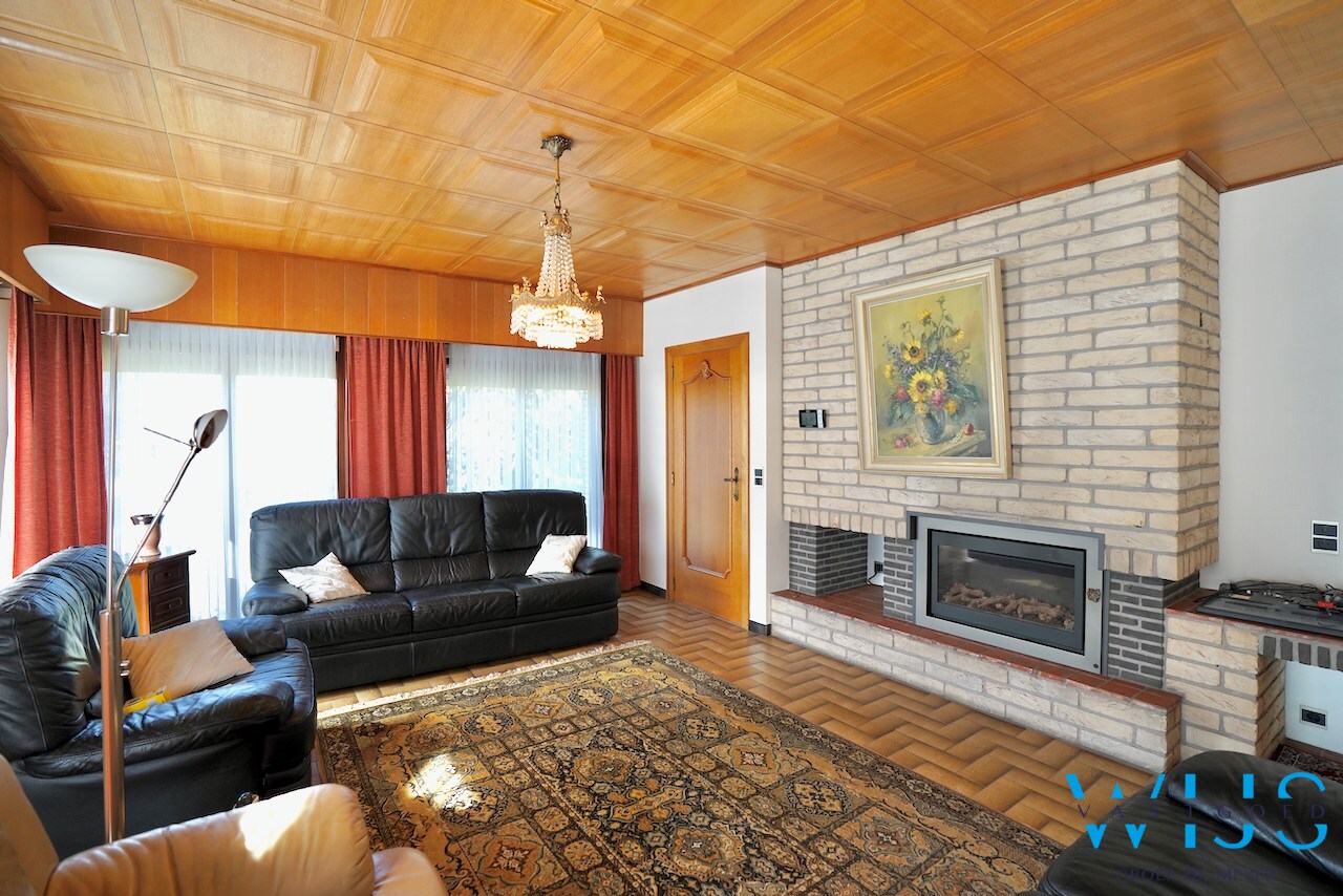 Rustig gelegen woonhuis op 1.108 m² te Ertvelde ! 