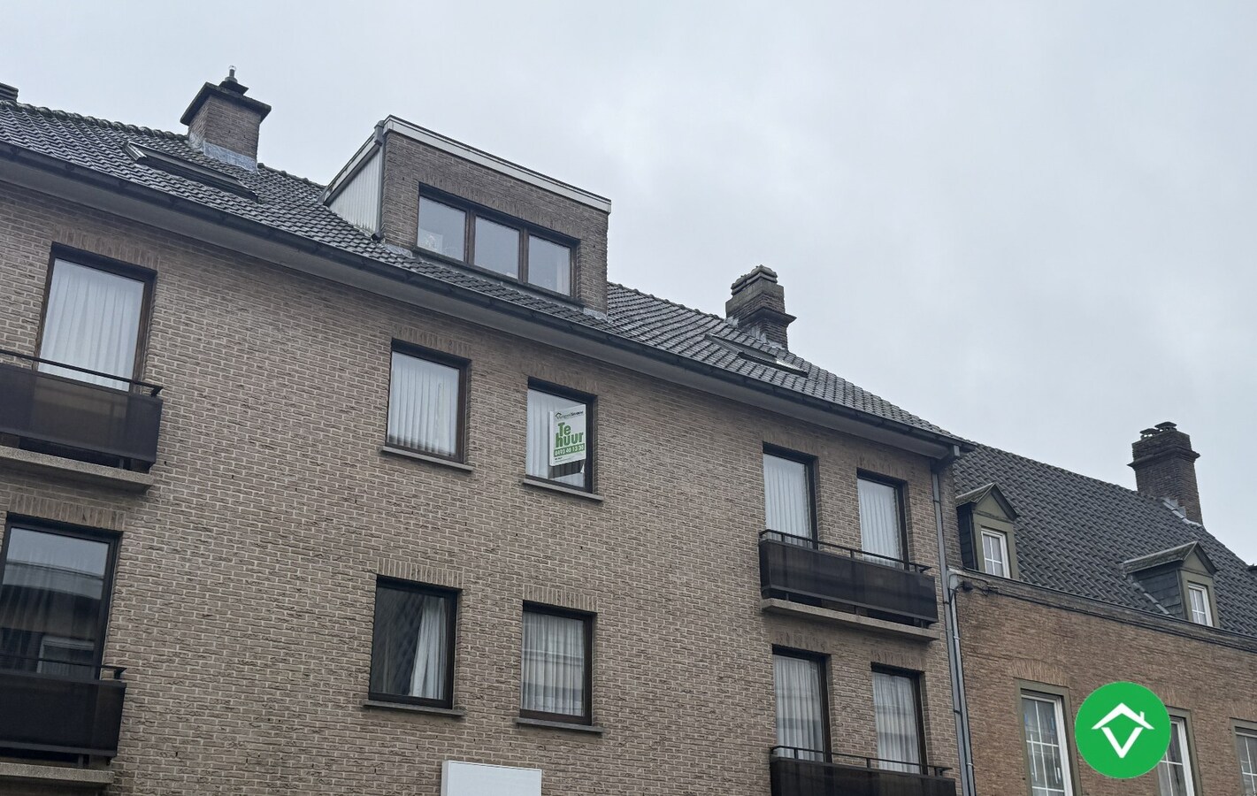 Ruim 2-slaapkamersappartement met garage in centrum Roeselare 