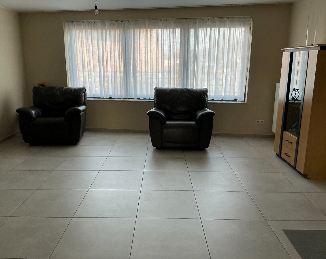 Nieuwbouwappartement met 2 slaapkamer op de Markt in Houthulst 