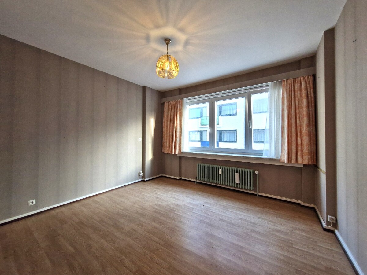 Groot hoekappartement met open zicht over de markt te Blankenberge 