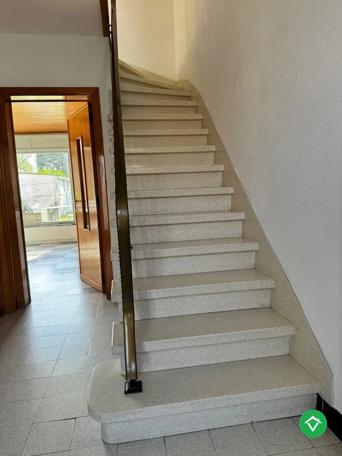 Halfopen bebouwing met 3 slaapkamers en een garage te Koekelare 