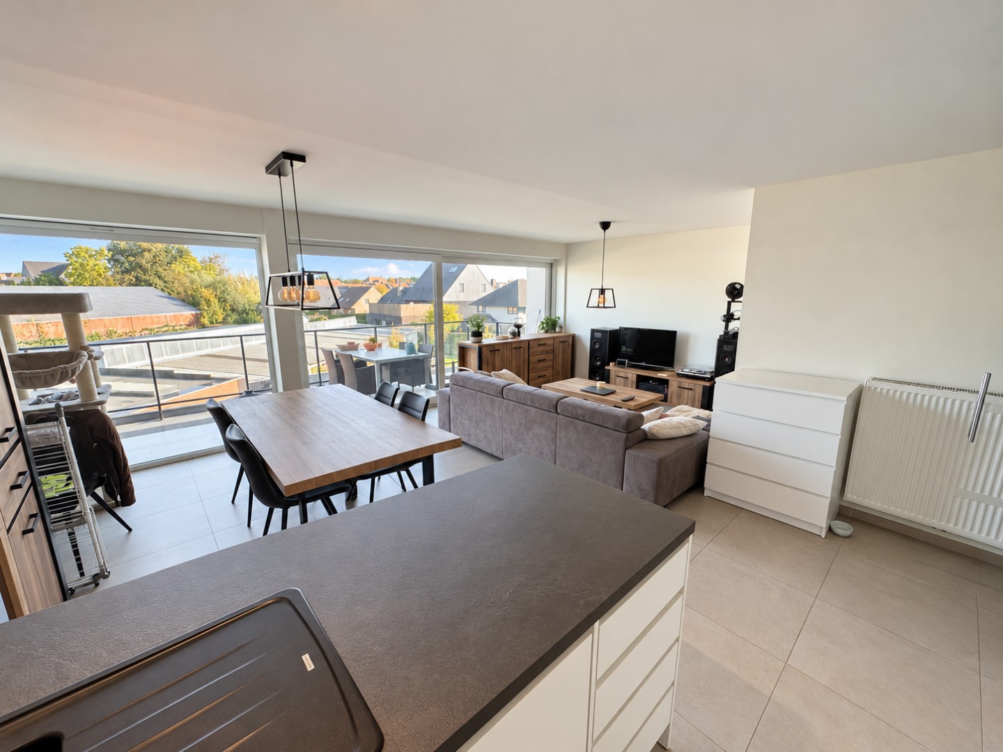 Prachtig appartement (89 m²) met 2 slpk, groot terras (en garage), Torhout 
