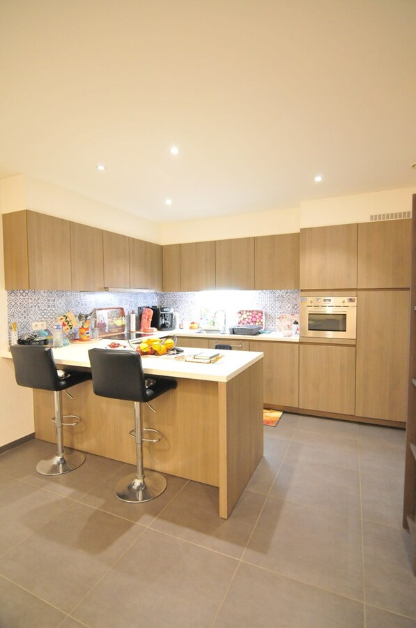 6 appartementen met elk 2 slaapkamers 