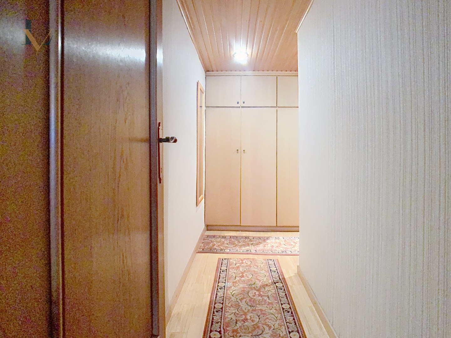 Te renoveren woning met groot potentieel in hartje Merksem! 