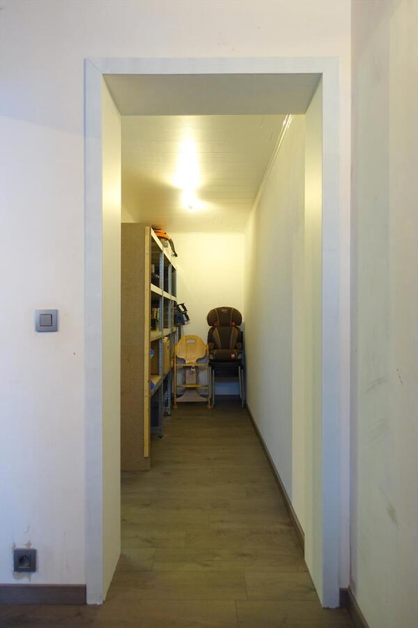 Zonnige charmante half-open woning 