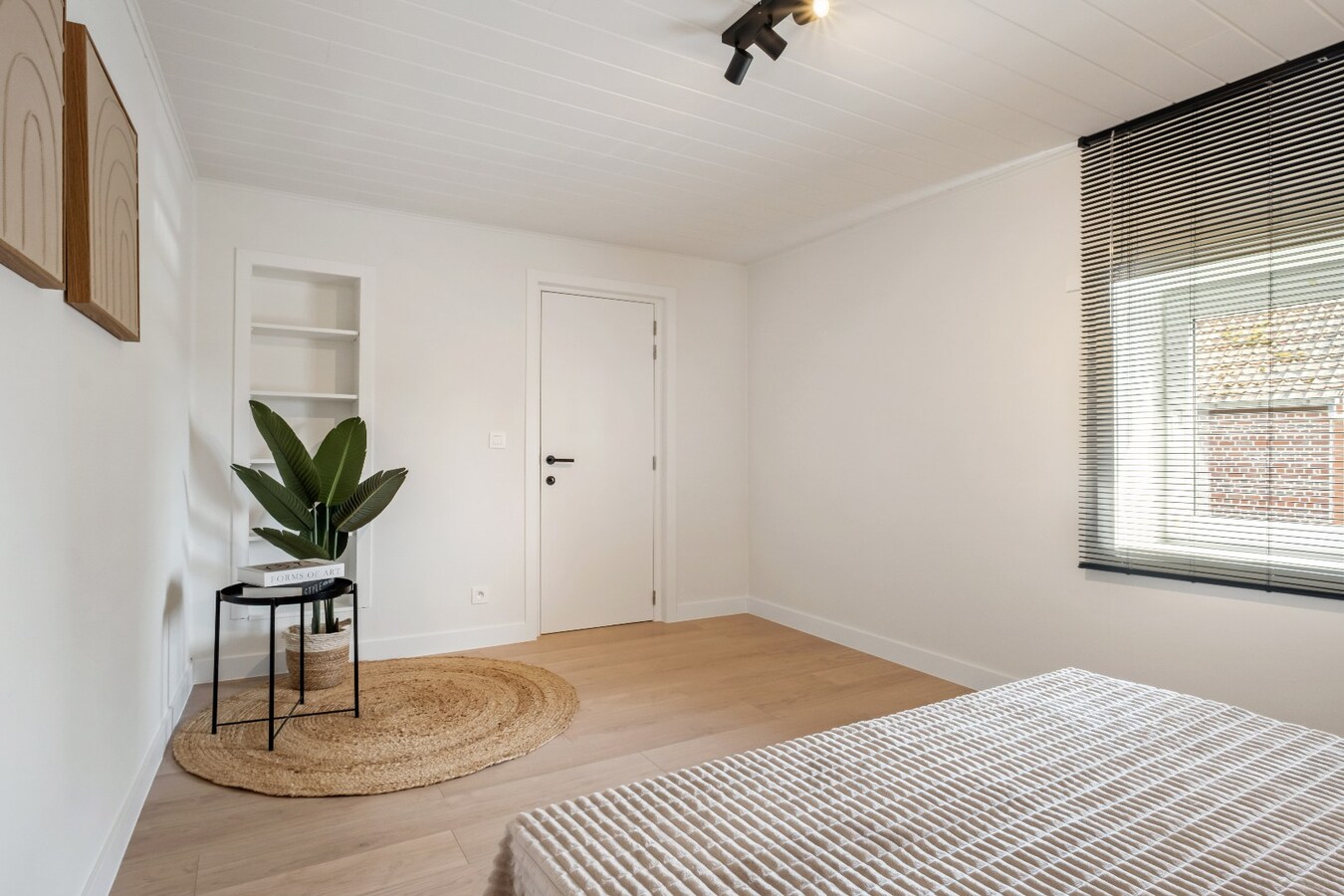 Trendy halfopen bebouwing met tuin en uitweg te Wevelgem ! *** NONO INSPIRED*** 