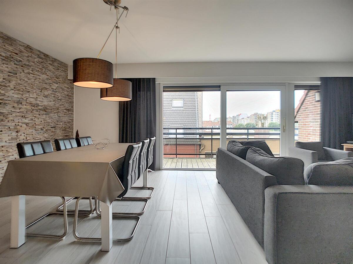 Magnifiek woonappartement met zonneterras, 3 ruime slpk en 2 badk - Heist 