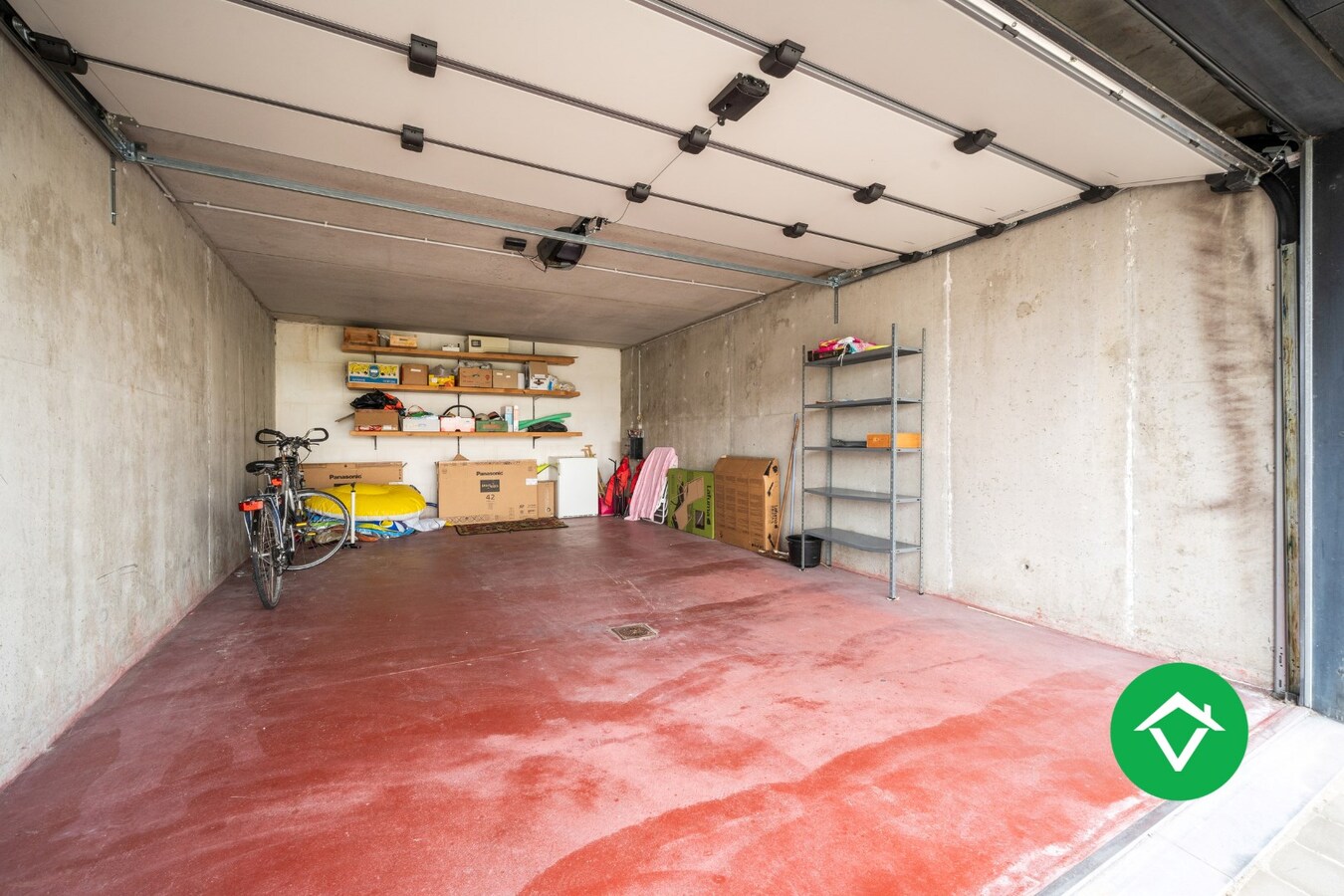 Instapklaar appartement met 2 slaapkamers en grote garage te Nieuwpoort 