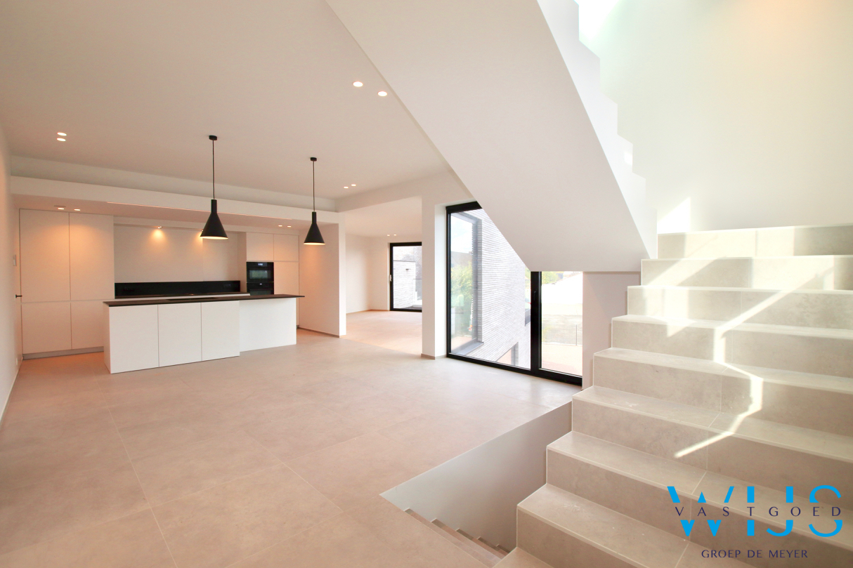 FENOMENAAL appartement met hoge afwerking te KLUIZEN ! 