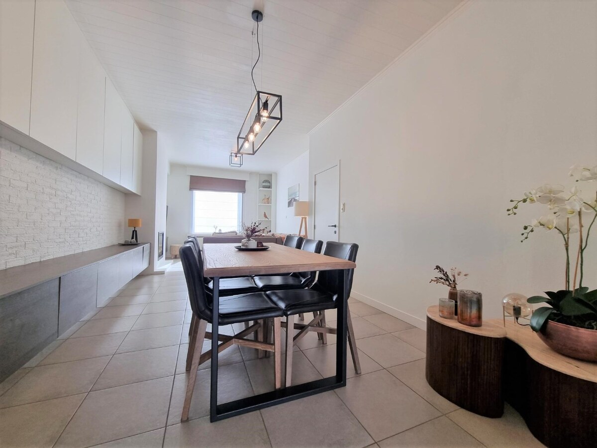 Volumineuze, lichtrijke, zeer mooie gezinswoning met tuin - Heist 