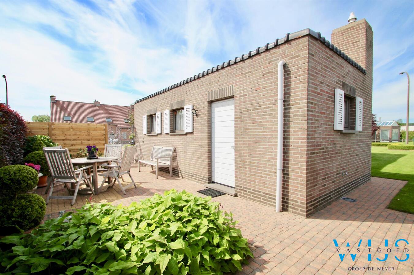 PERFECT onderhouden bungalow in een rustige woonwijk te ERTVELDE 