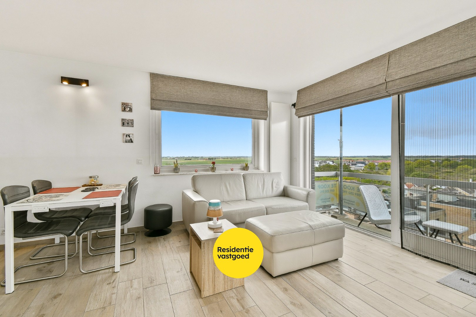 Appartement met zijdelings zeezicht en prachtig verzicht 